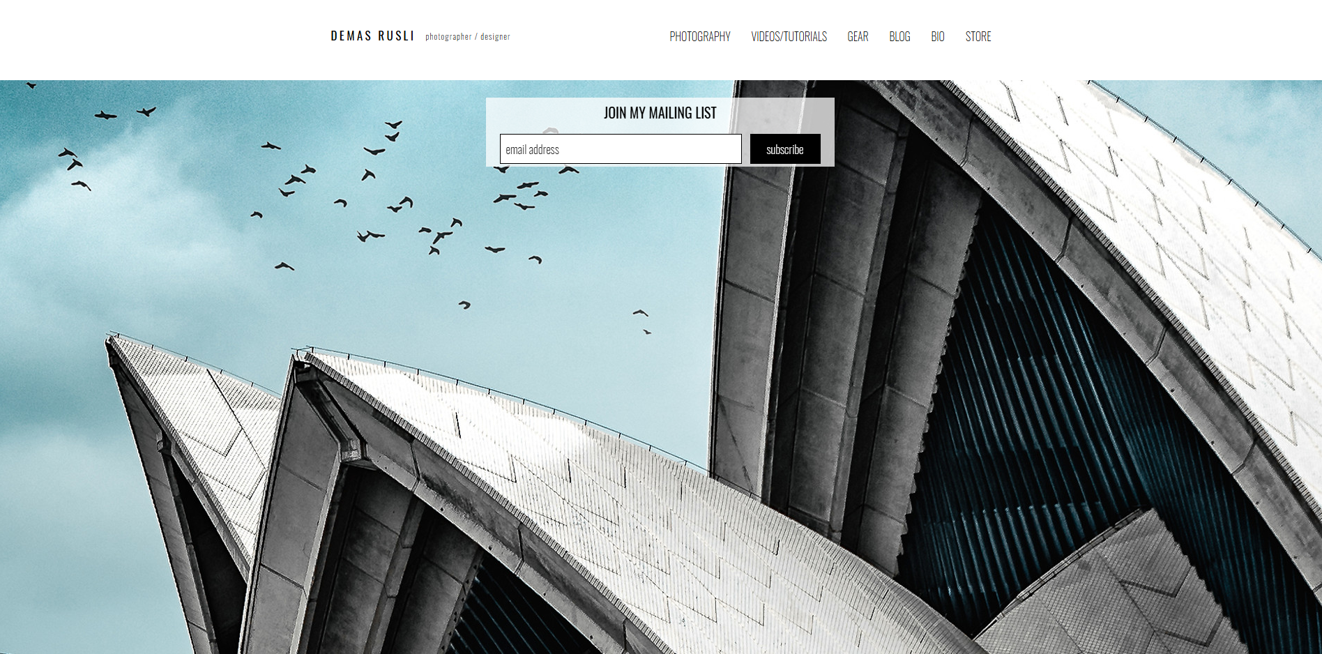 Demas Rusli's portfolio to showcase using high quality visuals